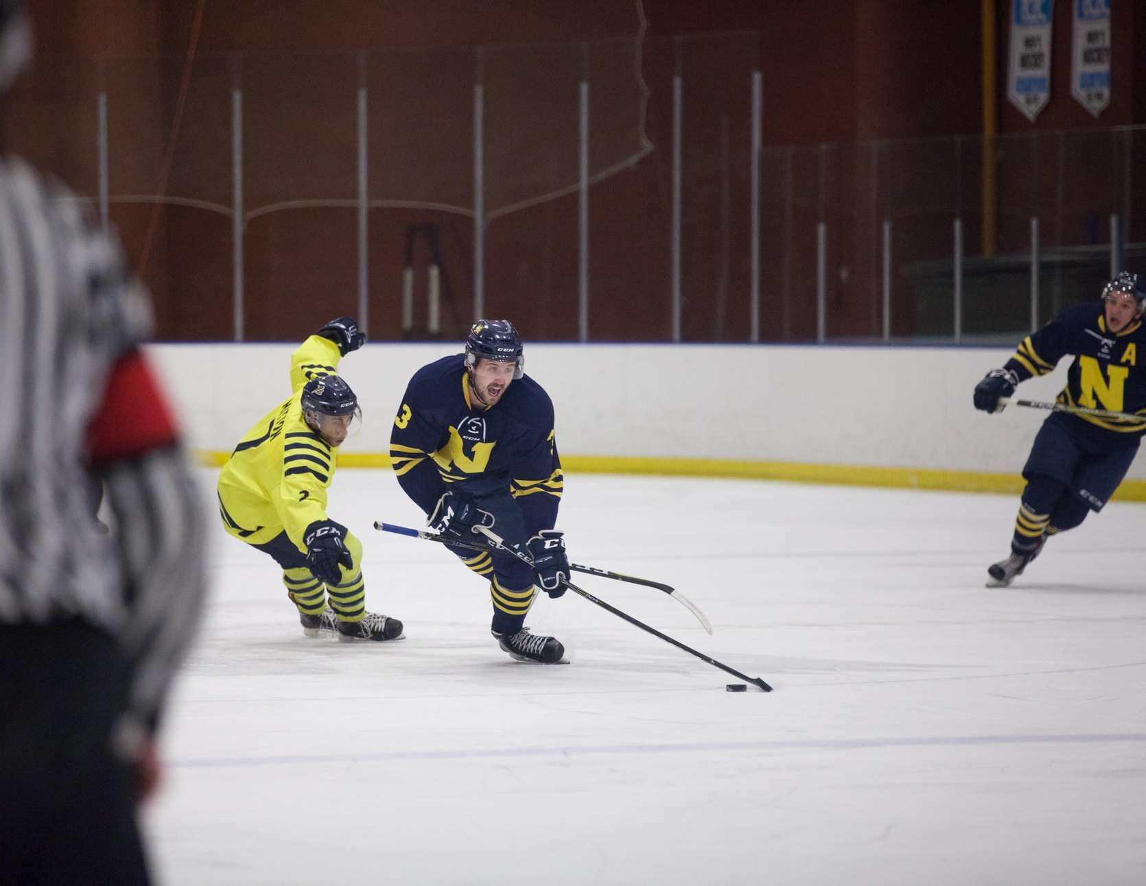 OOKS OPEN WEEKEND SERIES WITH A WIN