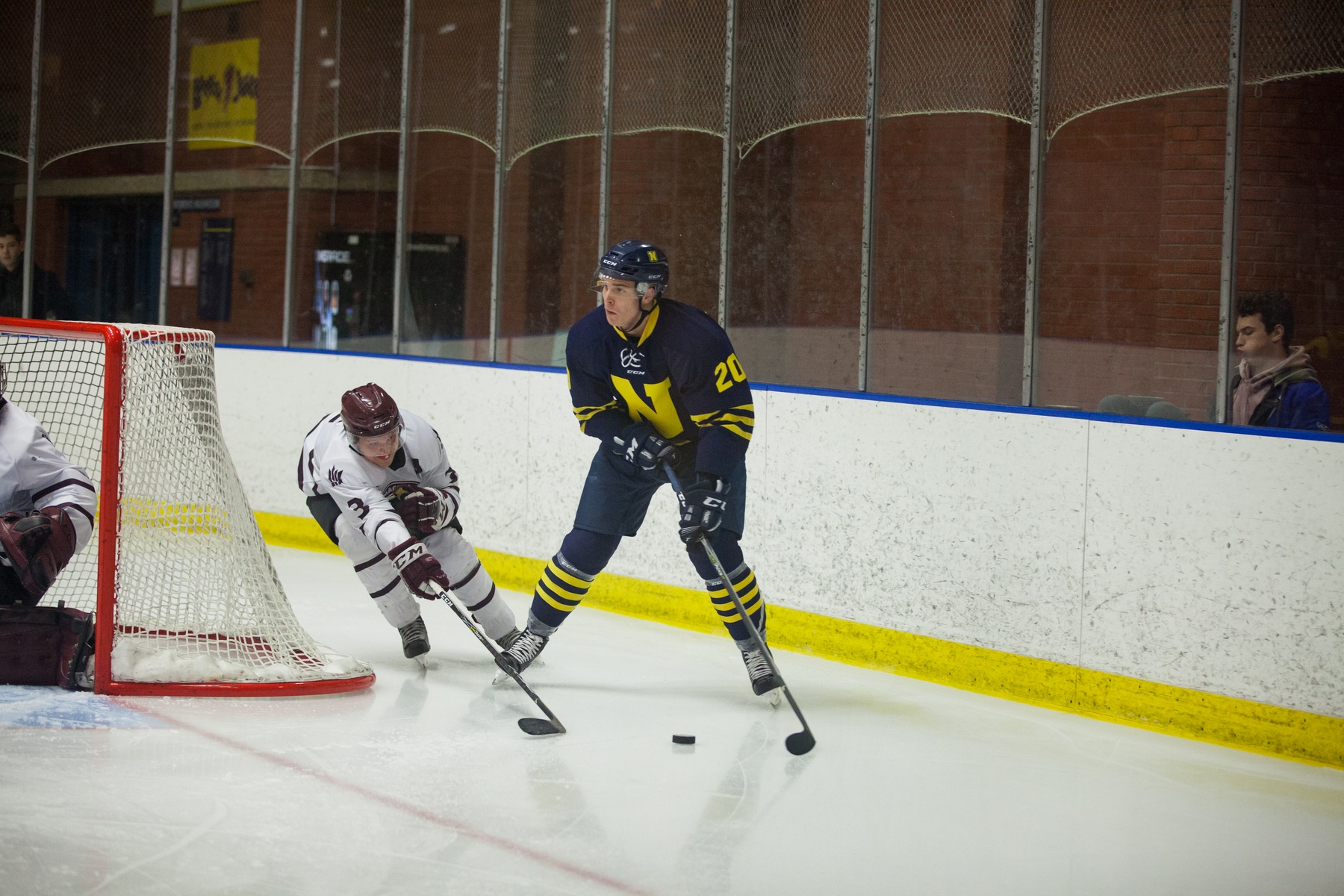 OOKS SPLIT WEEKEND WITH GRIFFINS
